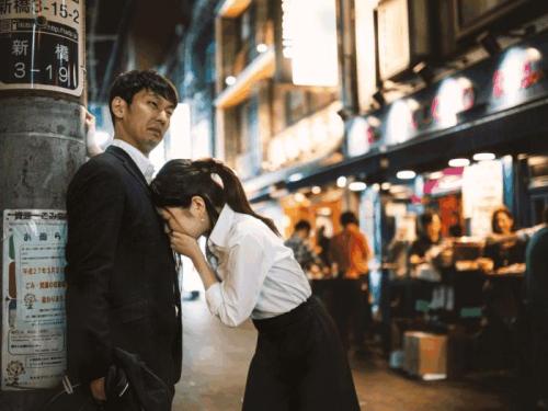 15，禾禾曰当，努力工作。早上，我不得不下午去。我无法赚钱，我的心更痛苦。为了美好的日子，努力工作很难。