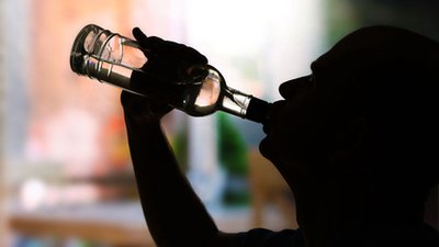 喝悲伤的句子2