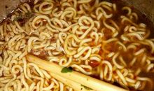 闺蜜半夜给我送夜宵的说说