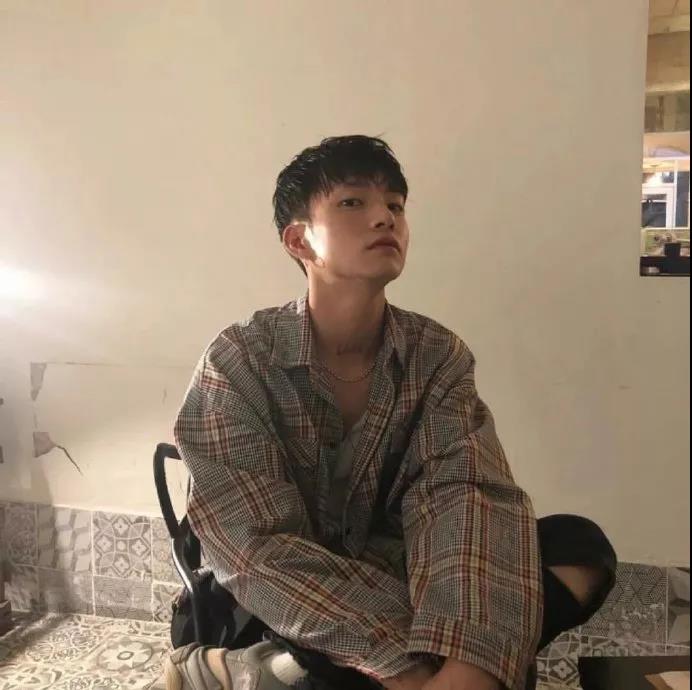 48，我不想和你说晚安，我想和你一起睡觉。