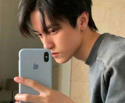 在爱的男孩