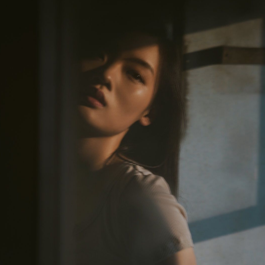 10.支付时，有人会批评你;当你收获时，有人会批评你;当你在看时，有人会批评你。没有人没有批评，只是为了做你应该做的事情，让别人说。由于无处可逃脱，因此是正确的;由于耳朵不干净，更好地清洁心脏;如果你忍不住笑。