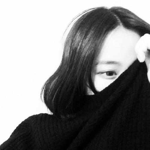 15，生活总是后悔的，为什么要努力坚持那些不属于我们的人。