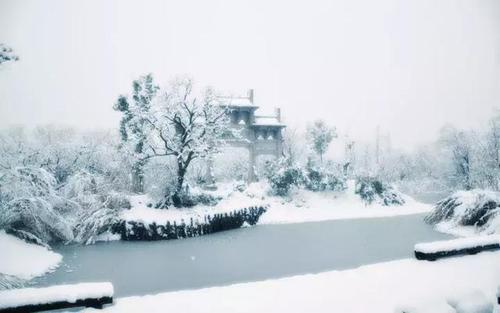 描述大雪经文