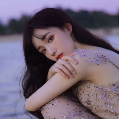 摇晃，红色qq