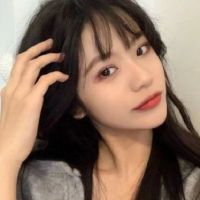 培养内涵的女性永远不会签署一个个性化的女孩