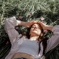 关于精致和短桌白人情侣(选定的49句)表格惠特热爱较长的句子