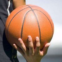 陪孩子打球的心情短语 周末陪孩子打球说说