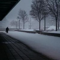 想到前任意难平的文案短句(精选58句)