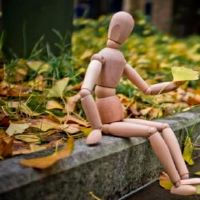 被爱情伤到的心碎的网名(精选98个)