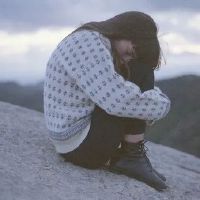 对一个人心痛的句子发朋友圈说说