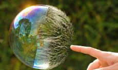 想想一句很开心的句子发朋友圈