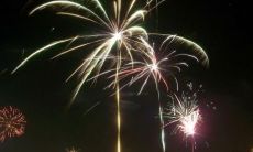 除夕夜经典简短祝福语说说26句 大年三十除夕夜放烟花的幸福说说