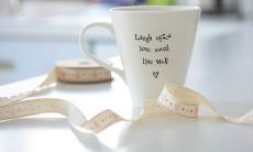 追求认真的工作态度与高效成果的励志座右铭