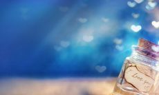 充满感伤和浪漫,让你沉醉的美好爱情的抒情句子