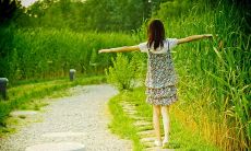 措辞令人失望的句子,让个体感受到意外打击、沮丧和不满