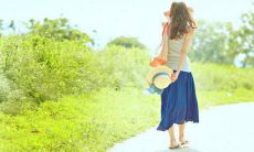 深感世事无常、心灵疲惫的人难以抑制的句子