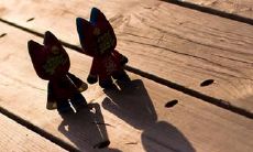 经典长句：伴随一生的痛苦，深深揭示出人生中不可避免的心碎和无尽的情感波动，这些万般心痛的句子将永存于我们的内心深处，成为永恒的珍贵财富