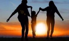 经过深思熟虑的话语，引起家庭破裂和心理伤害的句子