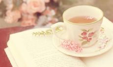 如何用动听的语言表达对女生的赞美和称赞