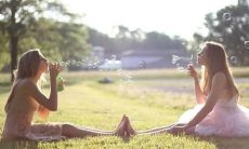 深刻感悟出的关于最好的闺蜜的友情句子,以及表达真挚情感的神奇词语