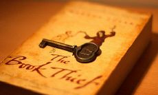 寻找恋人的日常问候：想要发送美好的求爱早安短信，该如何创意改写？