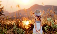 从诗句中汲取力量,个性签名鼓舞女生壮志凌云