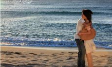 《海角七号》经典台词:当我们回首往事时,在所有喧嚣和纷扰之中,唯有那最柔软的声音,能够深深触动我们的心灵