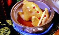 十二行诗:探寻文学中关于家禽鸡的诗句与意象