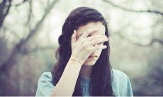 心灵深处憔悴，情感支离破碎——表达失恋心情低落的句子