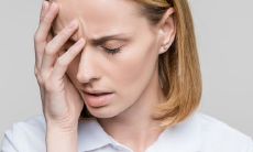 在人生旅途中遭遇的各种挑战,让人深陷情感迷雾中的复杂烦恼句子