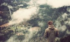 针对成熟男性的精心挑选的极具个性化的自我标志语方式