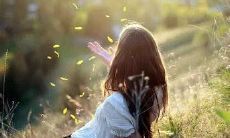 当你心情糟糕，需要表达自己内心的伤感情绪时，可以使用的令人感同身受的伤感句子