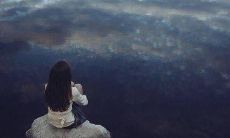 在无声中倾听爱情的失望:关于沉默的句子重新审视