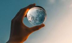 独自承受心酸委屈的伤感句子:只有自己内心深处理解的痛楚