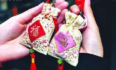 为你的亲密女友送上最诚挚的端午节祝福语，表达你的爱与关怀