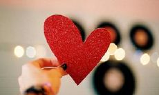 不可思议的爱情 -- 深情款款的句子，满载人类情感的浪漫探索