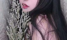 经历分手后,内心备受撕扯,难以言表的伤感情绪体现在签名中的艰难抉择