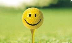 在如此复杂的社会中,我们必须学会面对残酷的现实,披荆斩棘,微笑着迎接任何挑战,因为这个世界充满了危机、骗局和曲折