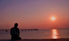精选现实生活中能够反映人性、思考人生的句子,带来深刻的思考和启示!