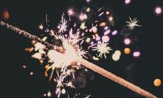 辞旧迎新之际，以搞笑祝福语点亮除夕朋友圈，让笑颜绽放于新的一年！