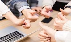 激励2021年牛年销售团队的口号,为实现目标和超越期望而强力驱动!