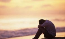 看到老婆的背叛，深感失望和心碎的痛苦表达