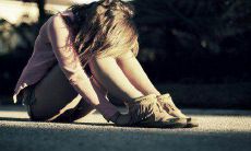 在深夜突感心痛的句子:引发内心深处的疼痛与情感冲击