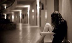 试图探寻生命孤独、寂寞、心烦和意乱的深刻句子