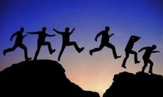 部门年会口号：霸气押韵，成就留传，团结一心，共创辉煌！