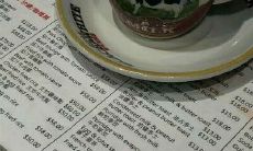 今日热门!探寻网络爆款、感动千万人的最火情感文案,让你在浩瀚信息中轻松找到深情款款的感动之作!