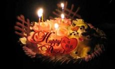 如何用独特而温暖的文字表达对好友生日的祝福——一份完美的朋友生日问候短信指南