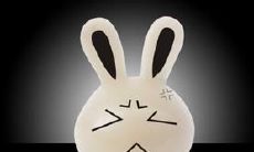 感伤萦绕的抒情言辞:含泪述说的言辞