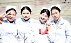 白衣天使：满怀温情的医护人员，用唯美句子讲述医疗经历与人间真情